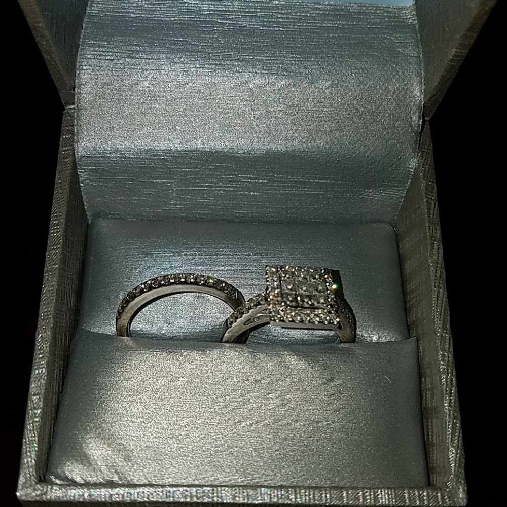1.25 ct. Wedding Ring - Picture 2 of 4
